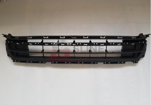 Jetta 2015-2018 Tampon Orta Izgara -Kromsuz Sensörsüz- - 5C6853677Q - 5C6853677Q-TW